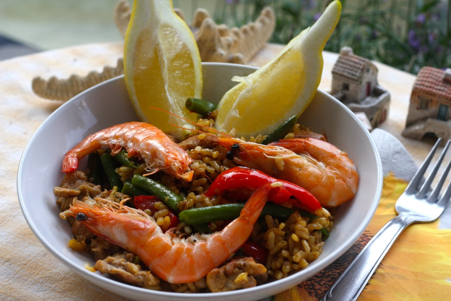 Paella mit Hähnchen und Crevetten