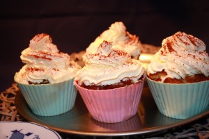 Tiramisu Cupcakes mit Amarena Kirsch