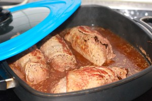 Rouladen mit Pflaumenfüllung