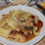 Nudeln alla Romana mit Putenstreifen