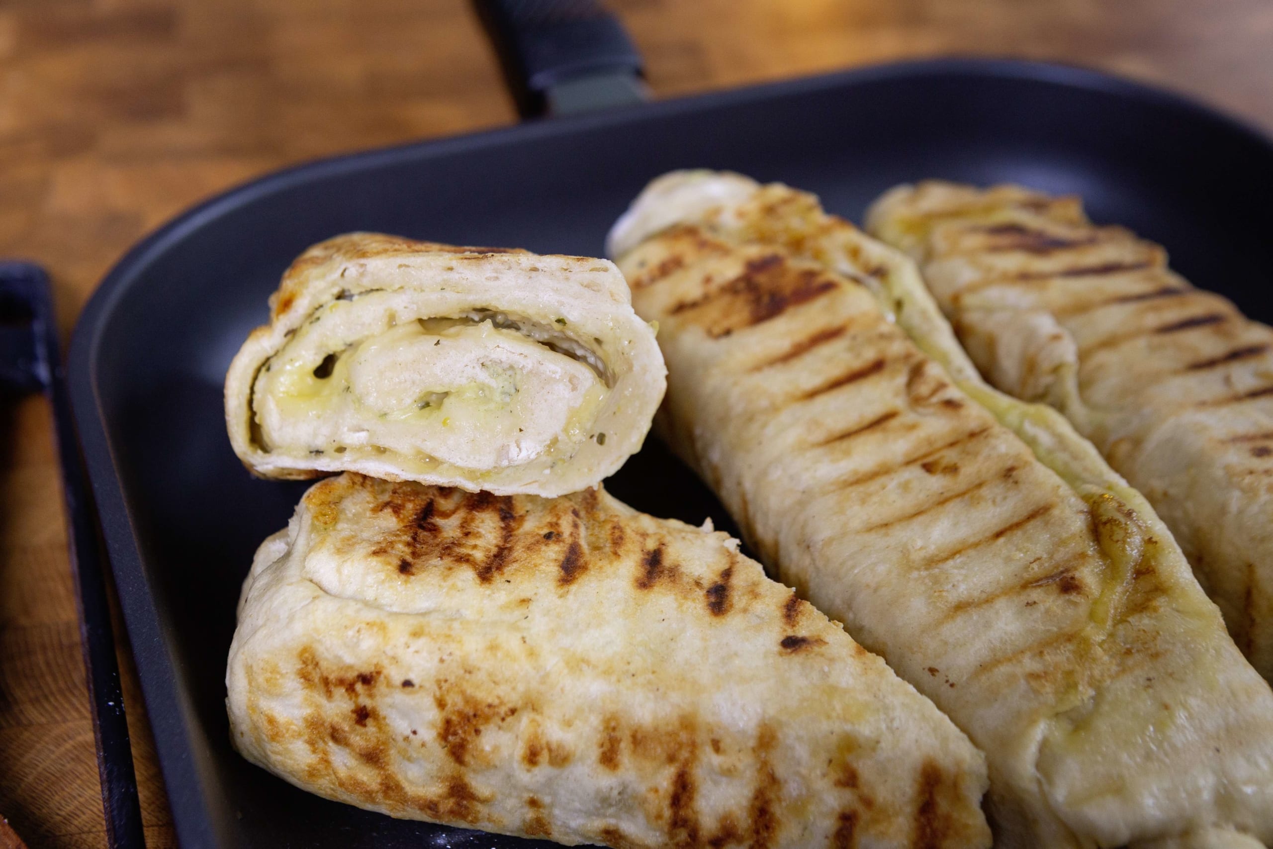 Grillfackeln mit Knoblauchcreme