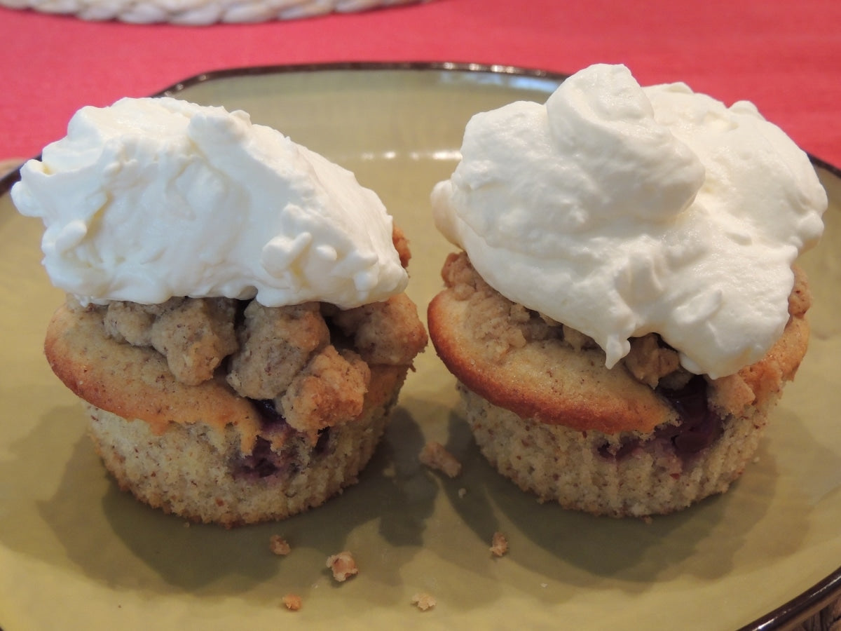 Cherry-Crumble Cupcakes