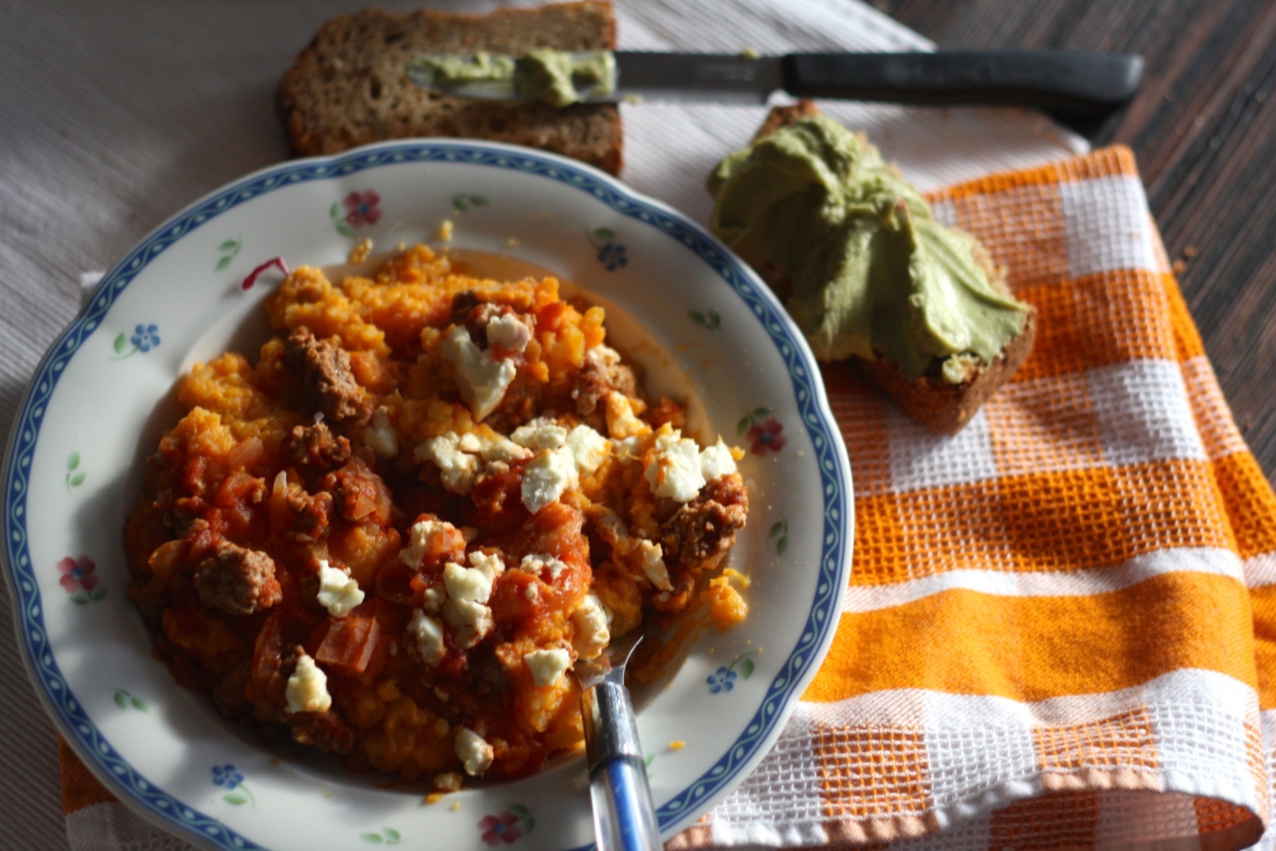 Süßkartoffel-Auflauf mit Guacamole
